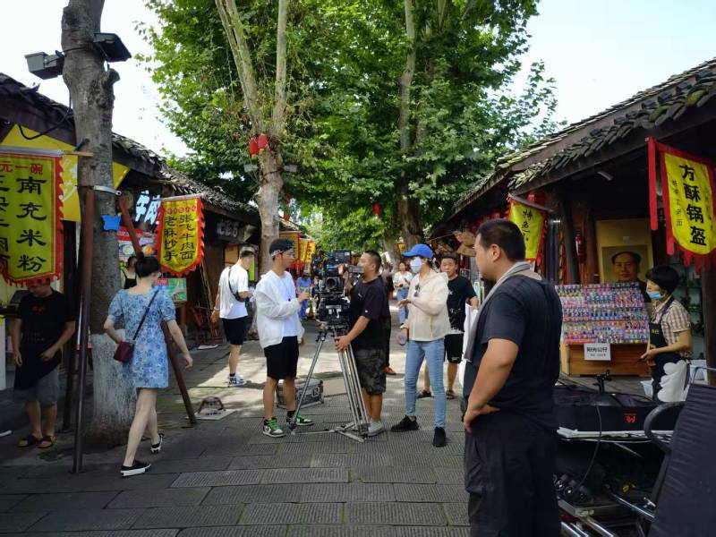 嘉鱼县产品视频拍摄技术升级：AI与三维动画深度融合